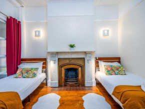 Spacious Flat In City Centre With Garden